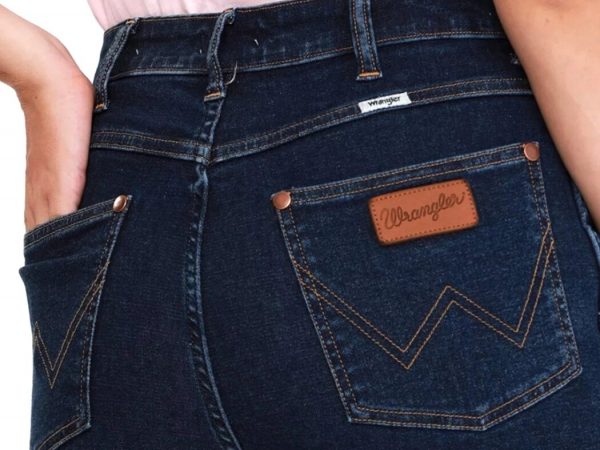 Джинсы женские Wrangler Fit Logo Play (WRIGGLER), модель WR W2612202 (оригинал) Waist: W29L28