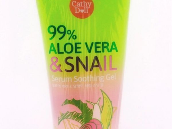 Гель для лица и тела с Алоэ Вера, и Гиалуроновой Кислотой /  99% Aloe Vera  Snail  Serume Soothing Gel, 60ml.